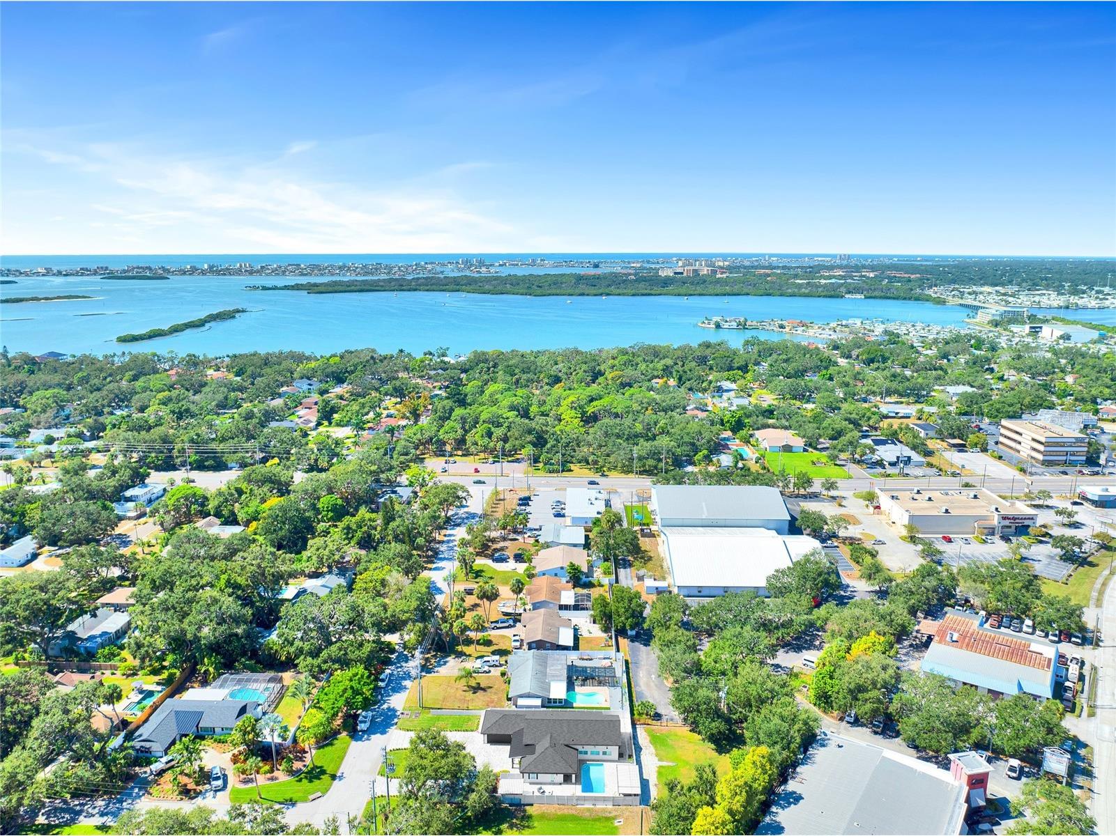 8101 38th Avenue N Saint Petersburg FL 33710 TB8420144 image64