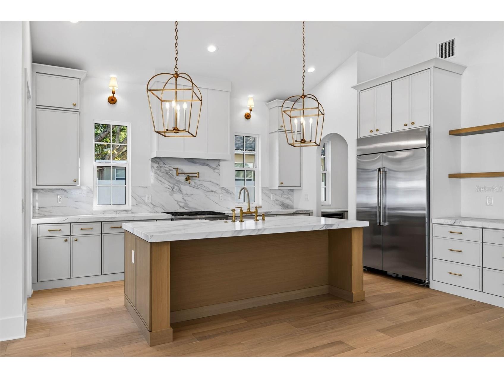 8101 Country Club Road N Saint Petersburg FL 33710 TB8467484 image11