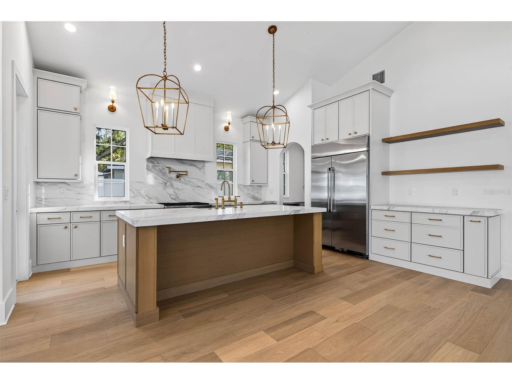 8101 Country Club Road N Saint Petersburg FL 33710 TB8467484 image12