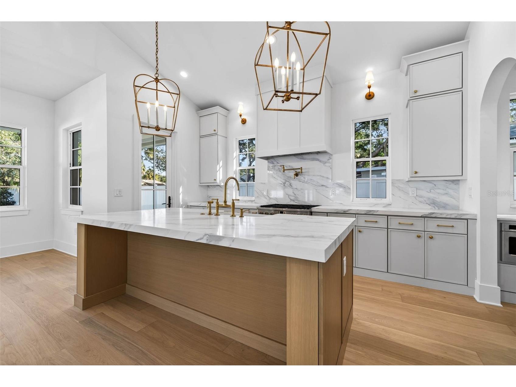 8101 Country Club Road N Saint Petersburg FL 33710 TB8467484 image14