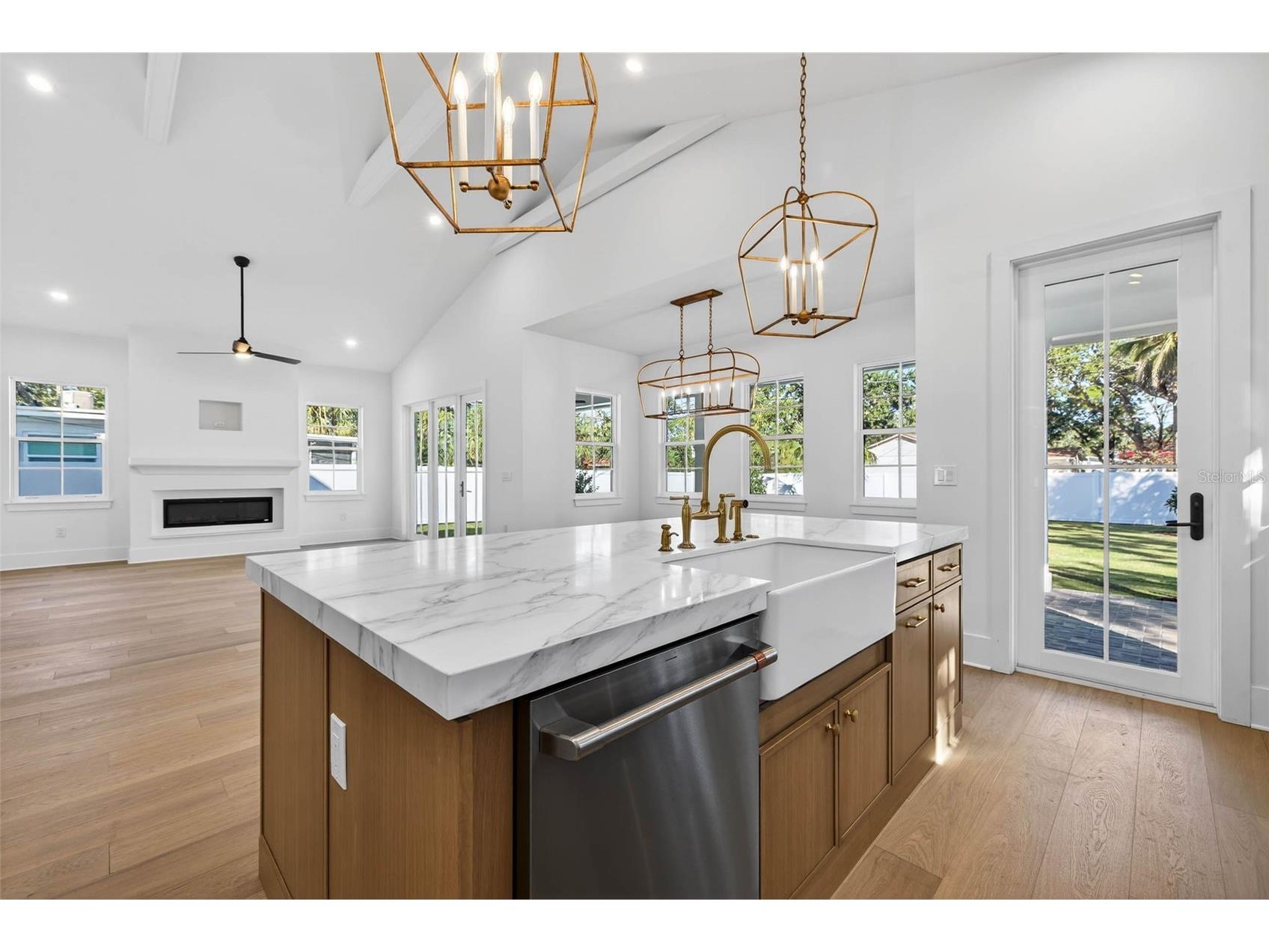 8101 Country Club Road N Saint Petersburg FL 33710 TB8467484 image15