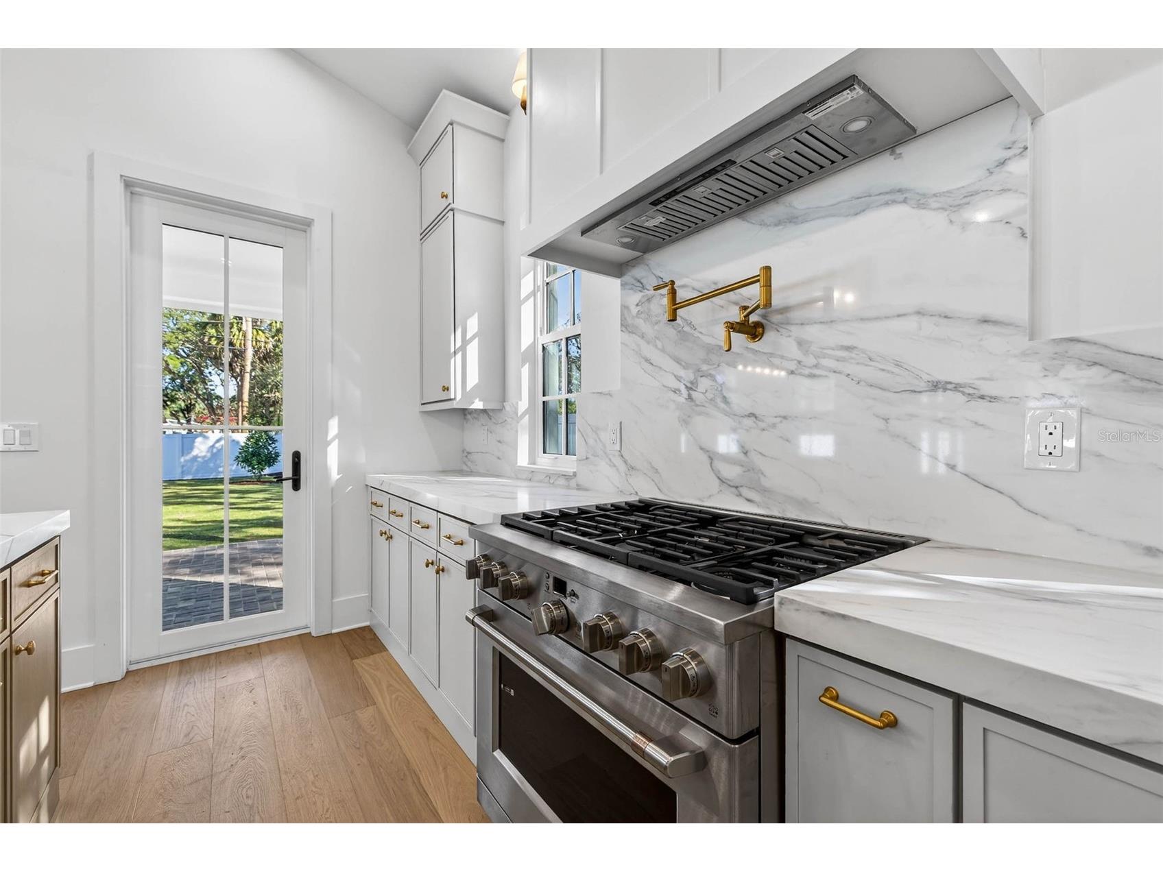 8101 Country Club Road N Saint Petersburg FL 33710 TB8467484 image16