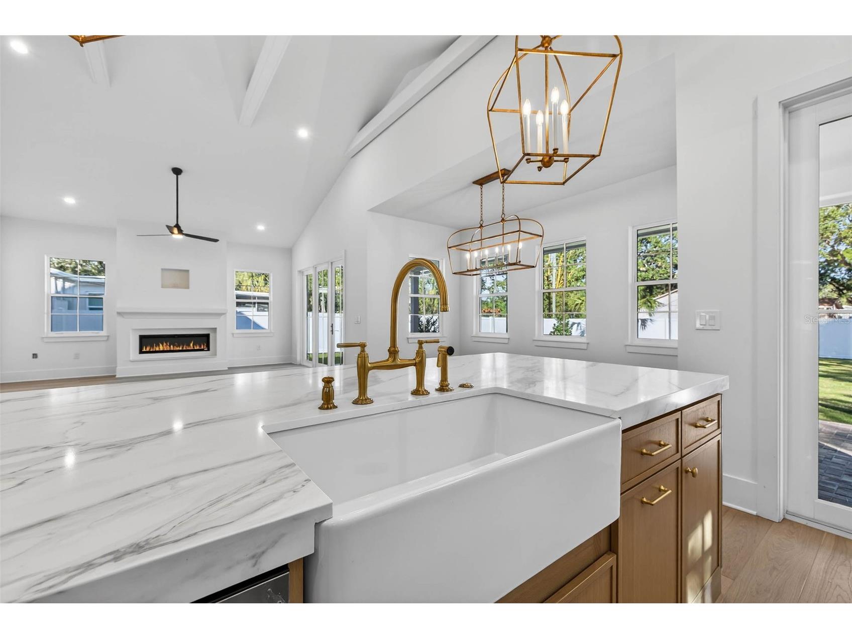 8101 Country Club Road N Saint Petersburg FL 33710 TB8467484 image18