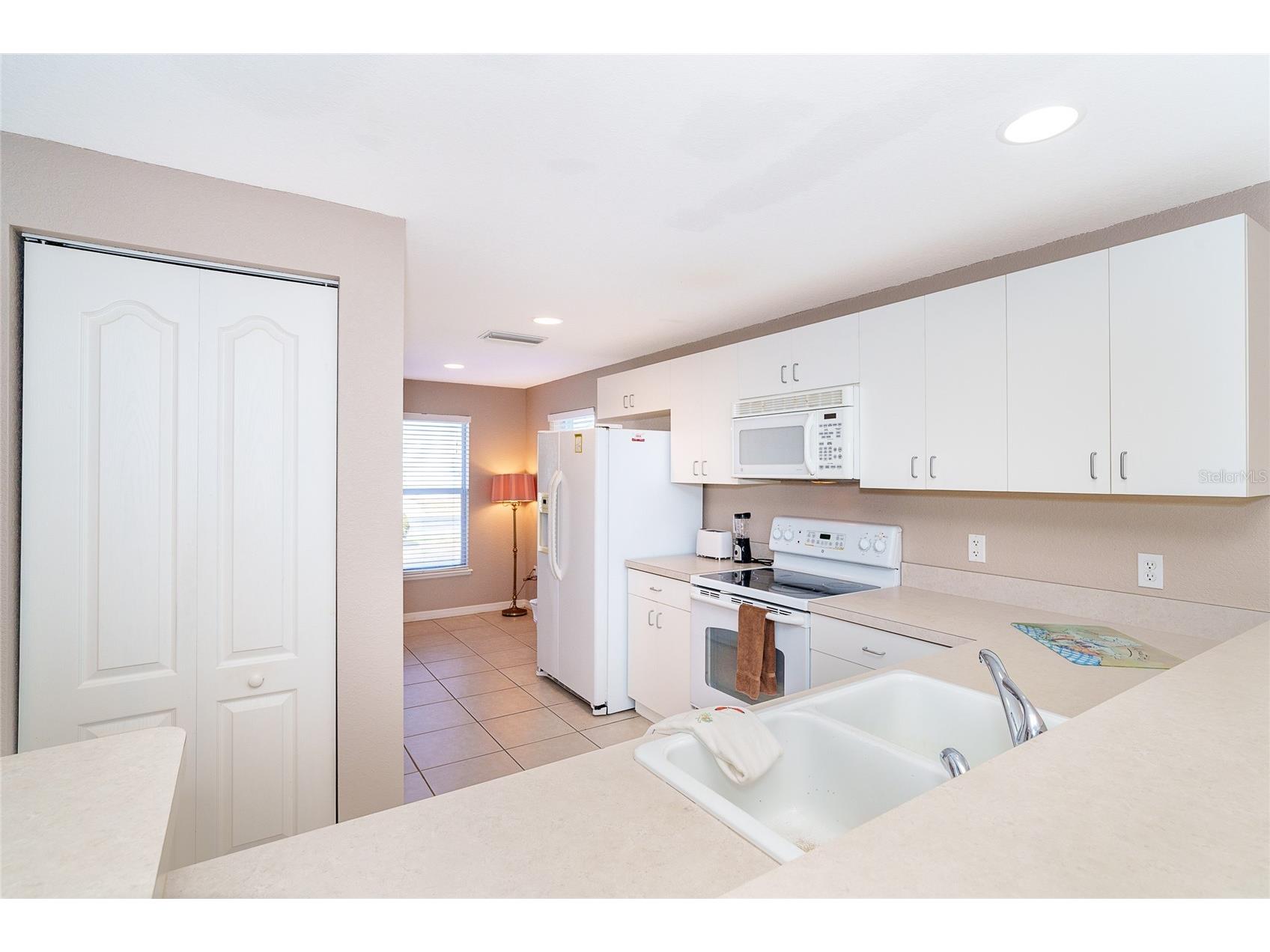 8101 Memory Lane #122 Rotonda West FL 33947 D6146317 image10