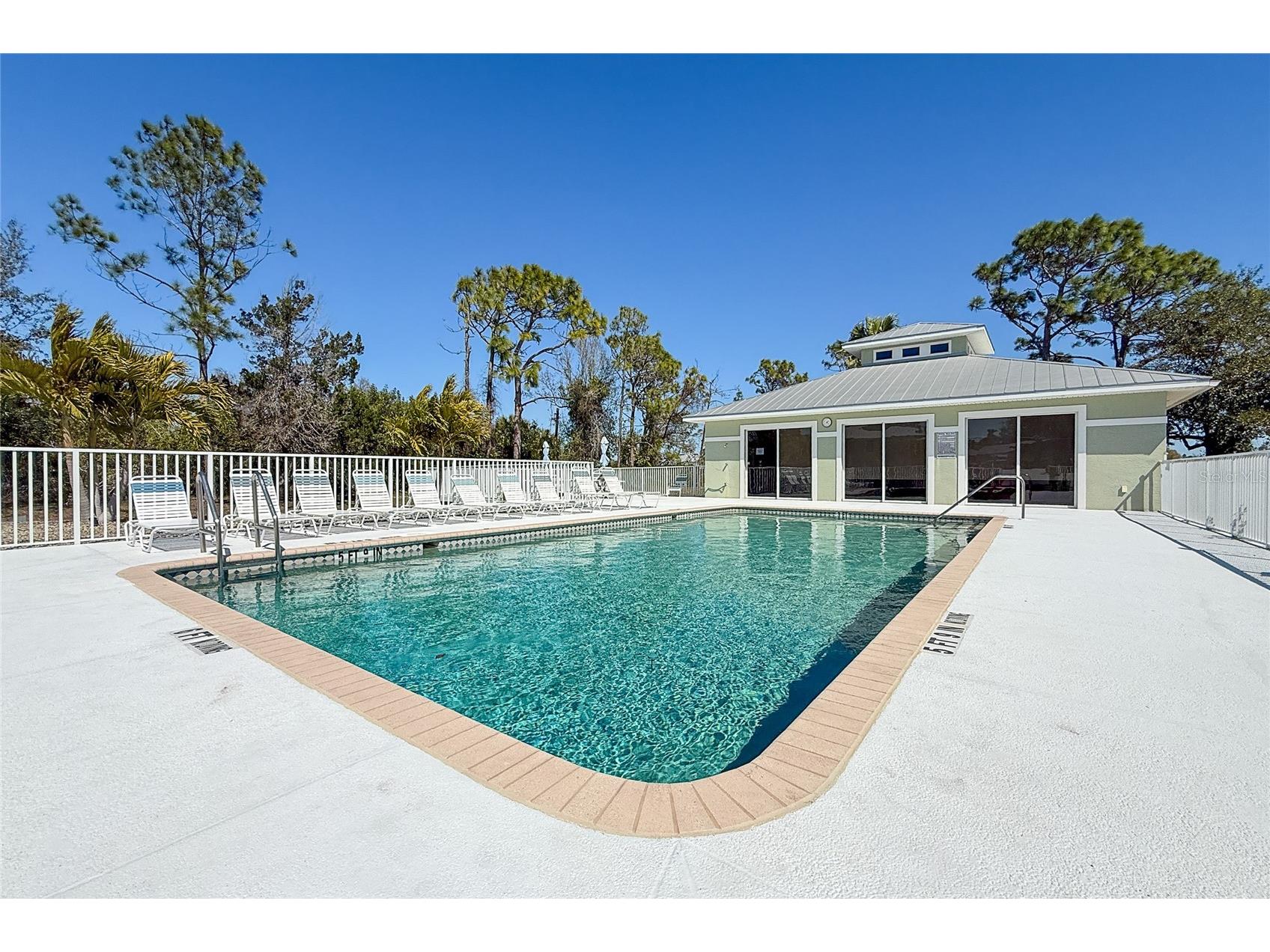 8101 Memory Lane #122 Rotonda West FL 33947 D6146317 image37