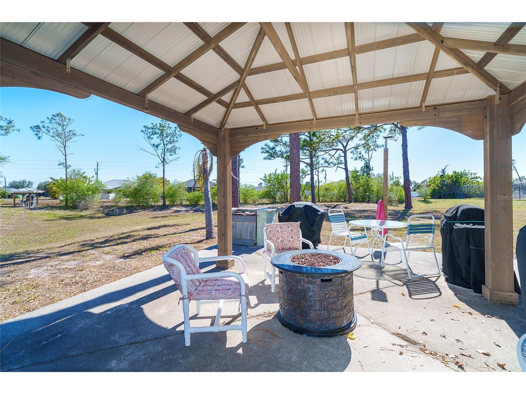 8101 Memory Lane #122 Rotonda West FL 33947 D6146317 image45
