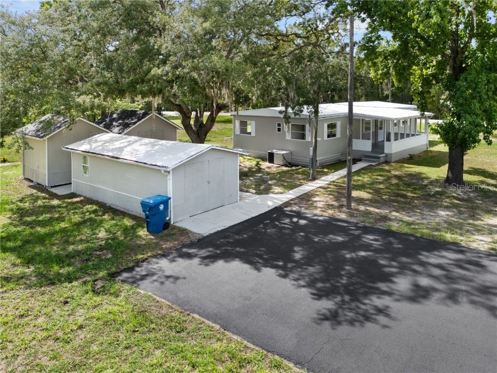 8102 Cessna Drive Spring Hill FL 34606 W7871826 image1