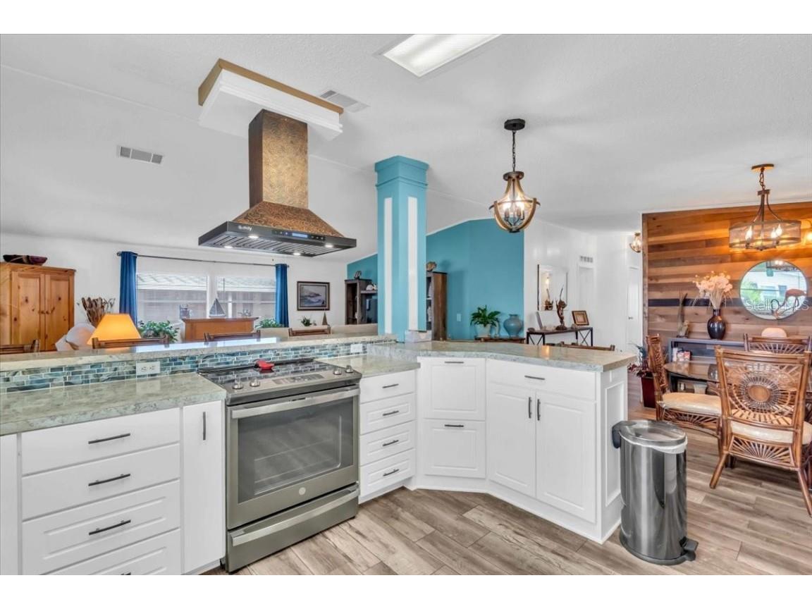 8102 Marie Lane Ellenton FL 34222 A4666900 image14