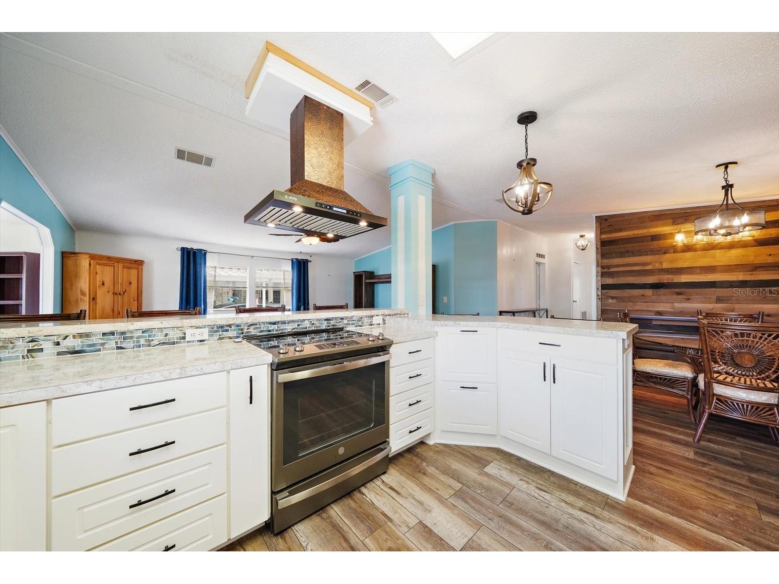 8102 Marie Lane Ellenton FL 34222 A4693838 image21