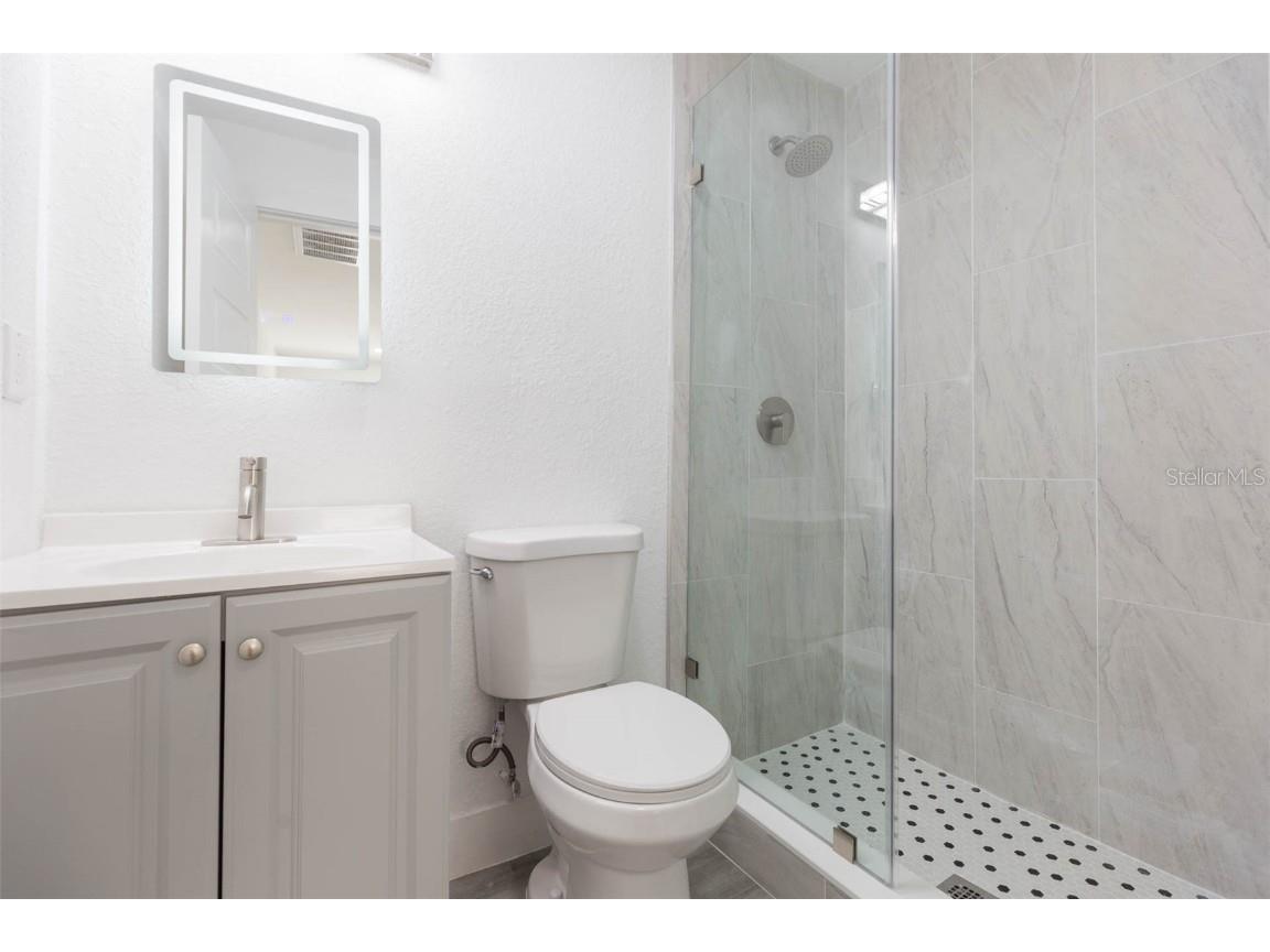 8102 N 14th Tampa FL 33604 TB8456923 image16