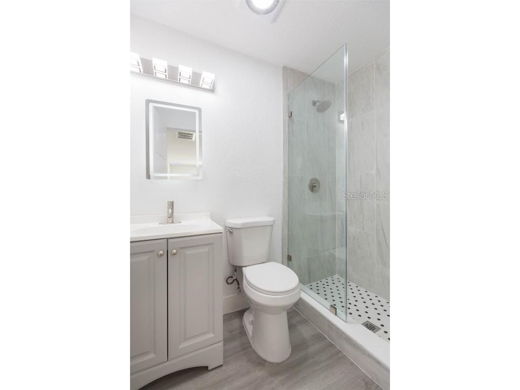 8102 N 14th Tampa FL 33604 TB8456923 image17