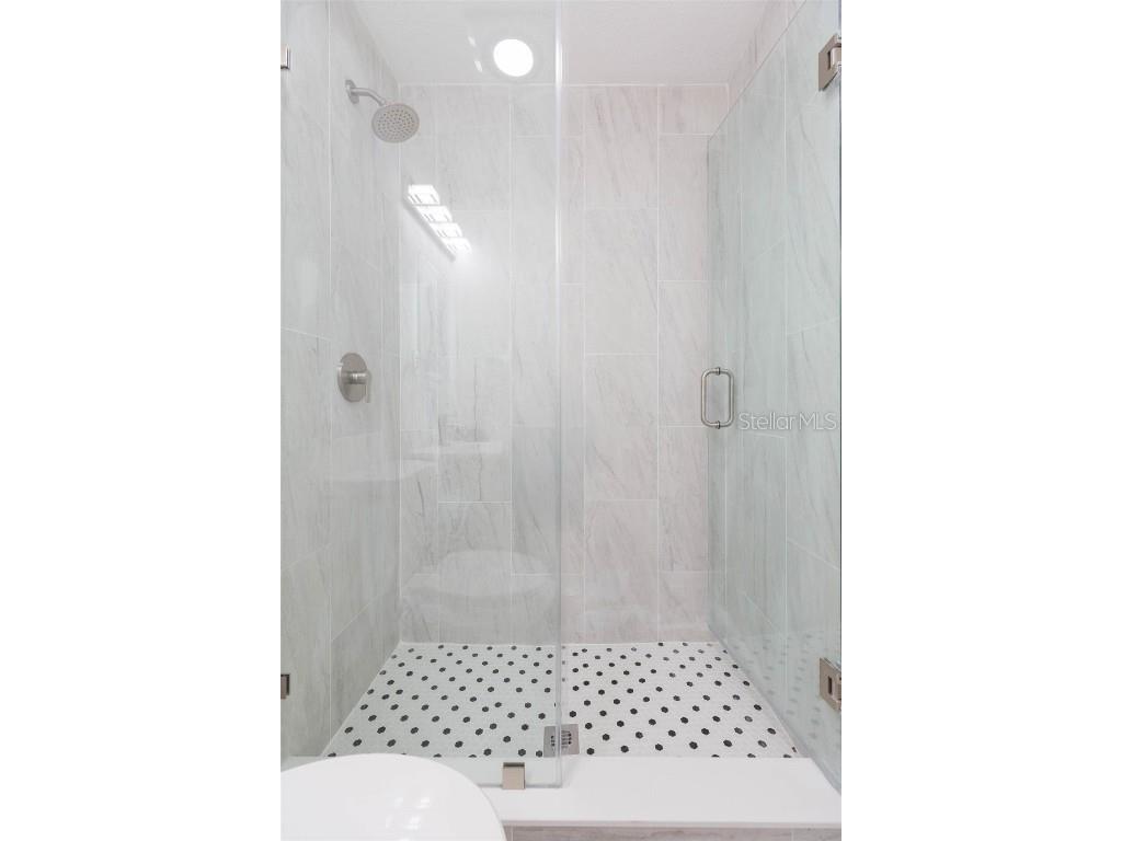 8102 N 14th Tampa FL 33604 TB8456923 image18