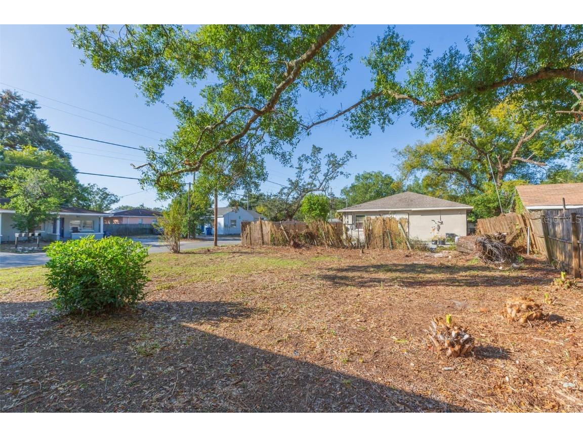 8102 N 14th Tampa FL 33604 TB8456923 image26