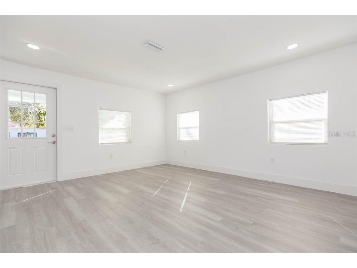 8102 N 14th Tampa FL 33604 TB8456923 image8