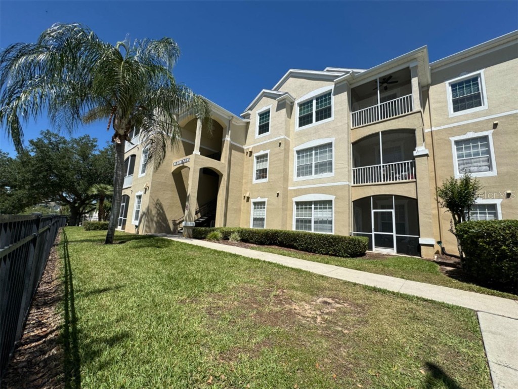 8103 Coconut Palm Way #301 Kissimmee FL 34747 S5103255 image1