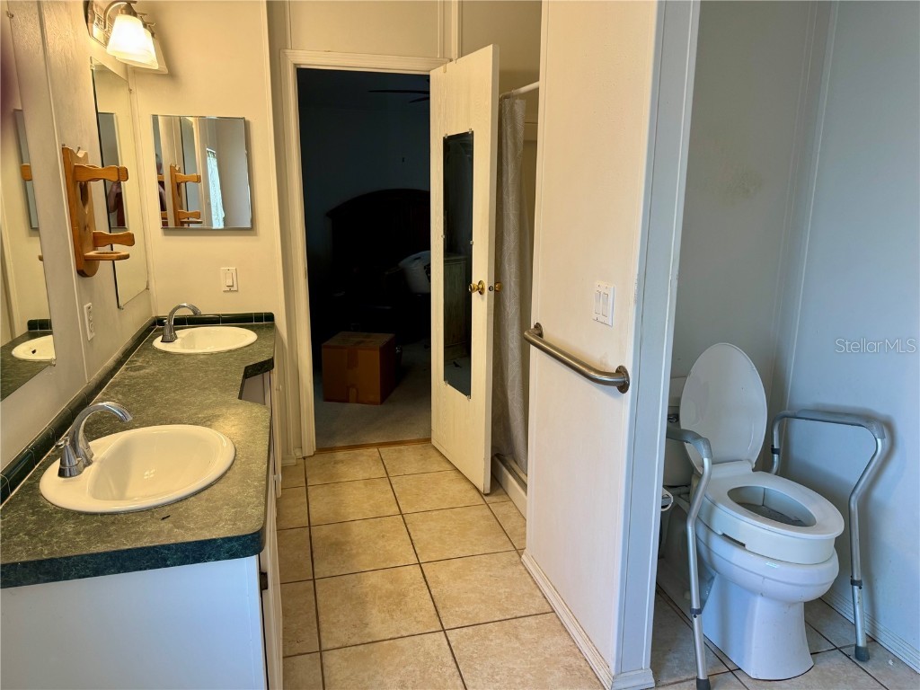 8103 Marie Lane Ellenton FL 34222 A4674284 image16