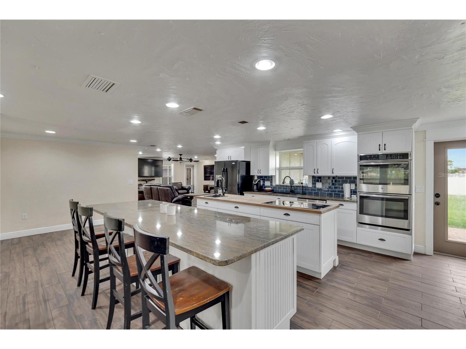 8105 Brower Drive Bradenton FL 34211 TB8494249 image3