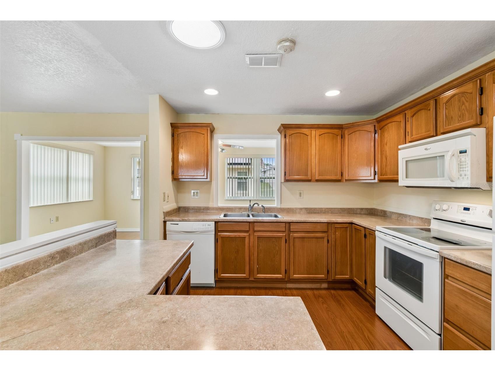 8105 Casuarina Drive Port Richey FL 34668 W7884152 image13