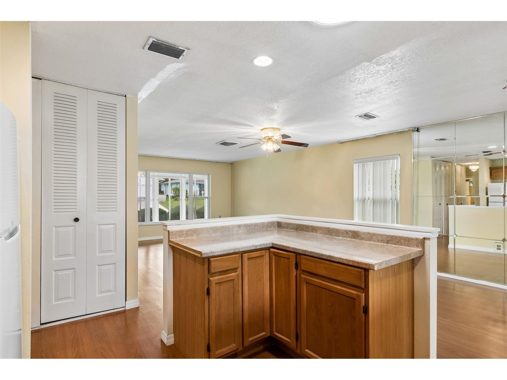 8105 Casuarina Drive Port Richey FL 34668 W7884152 image15