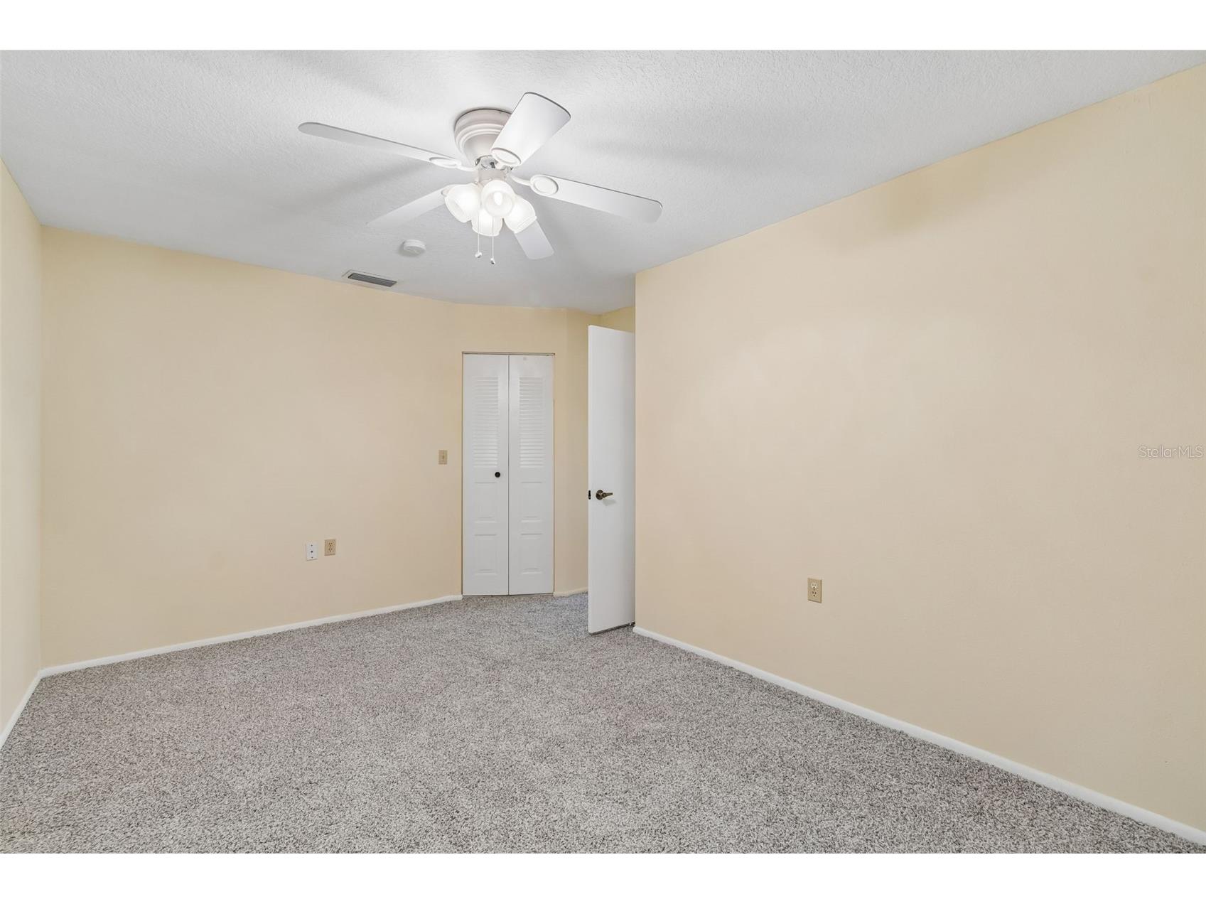 8105 Casuarina Drive Port Richey FL 34668 W7884152 image32