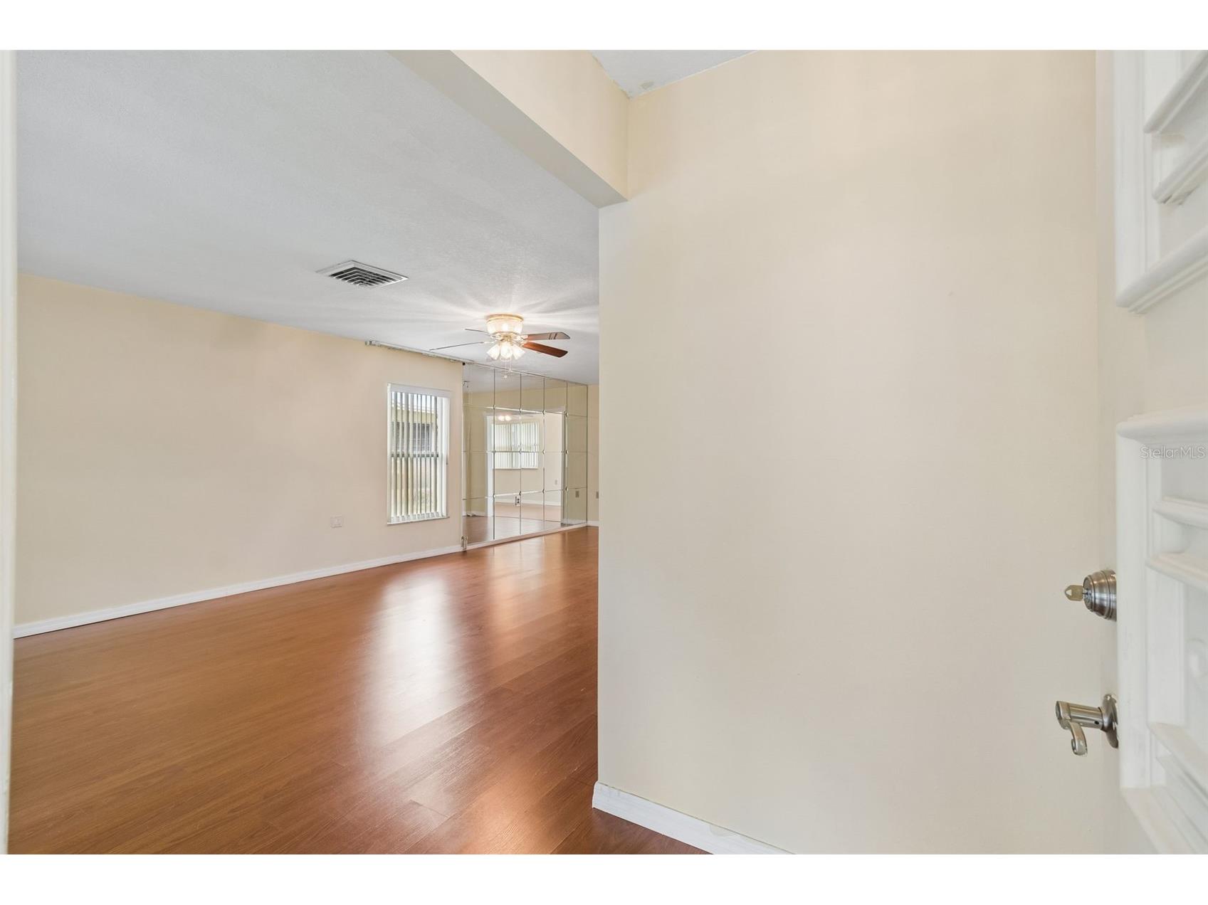 8105 Casuarina Drive Port Richey FL 34668 W7884152 image4