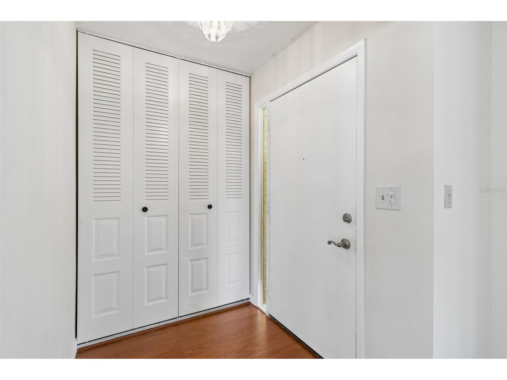 8105 Casuarina Drive Port Richey FL 34668 W7884152 image5