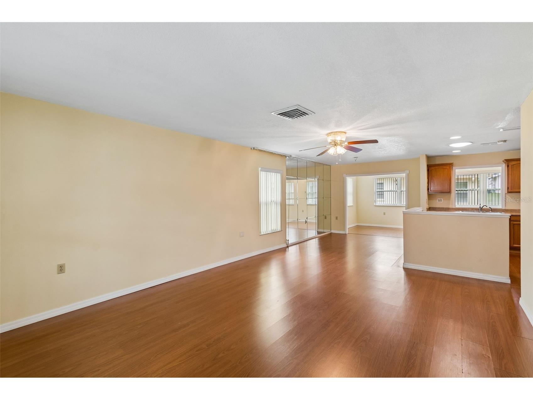 8105 Casuarina Drive Port Richey FL 34668 W7884152 image6