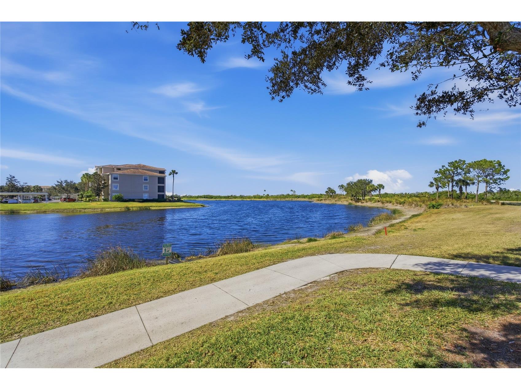 8105 Grand Estuary Trail #402 Bradenton FL 34212 - RIVER STRAND GOLF COURSE POND A4683344 image30