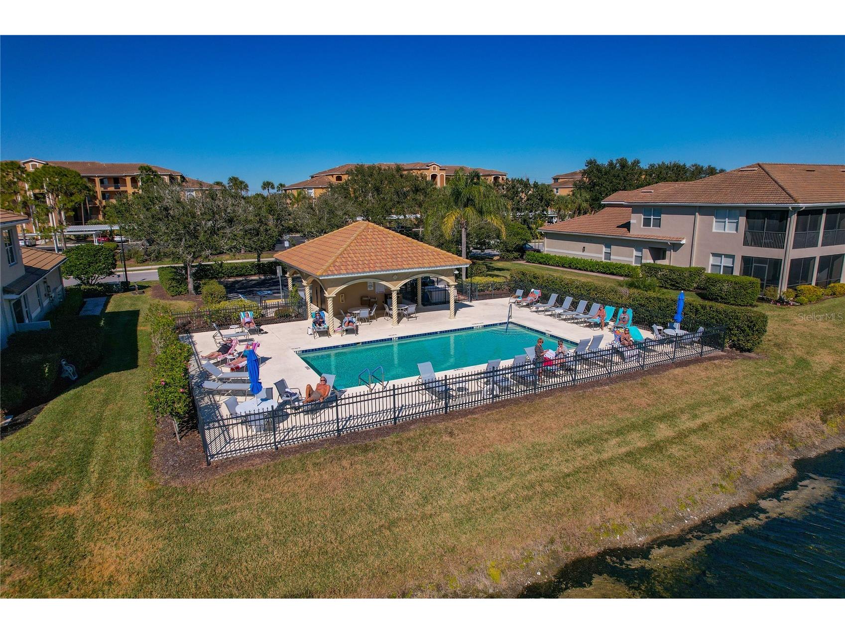 8105 Grand Estuary Trail #402 Bradenton FL 34212 - RIVER STRAND GOLF COURSE POND A4683344 image53