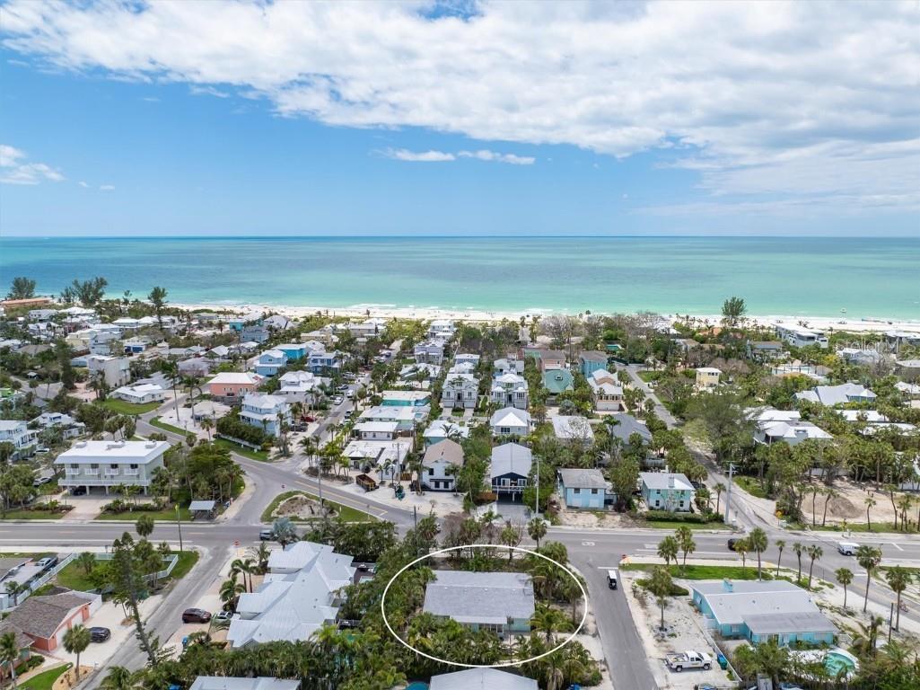 8105 Gulf Drive Holmes Beach FL 34217 A4652771 image1