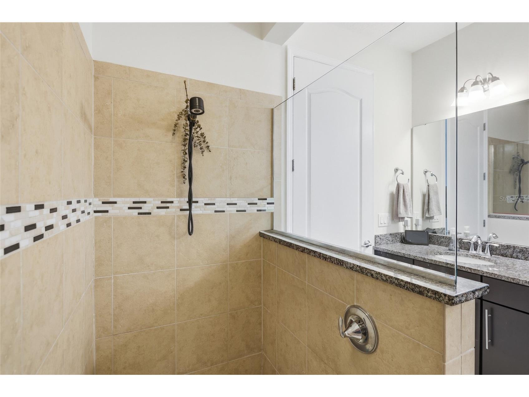 8105 Laureate Boulevard Orlando FL 32827 O6422151 image34