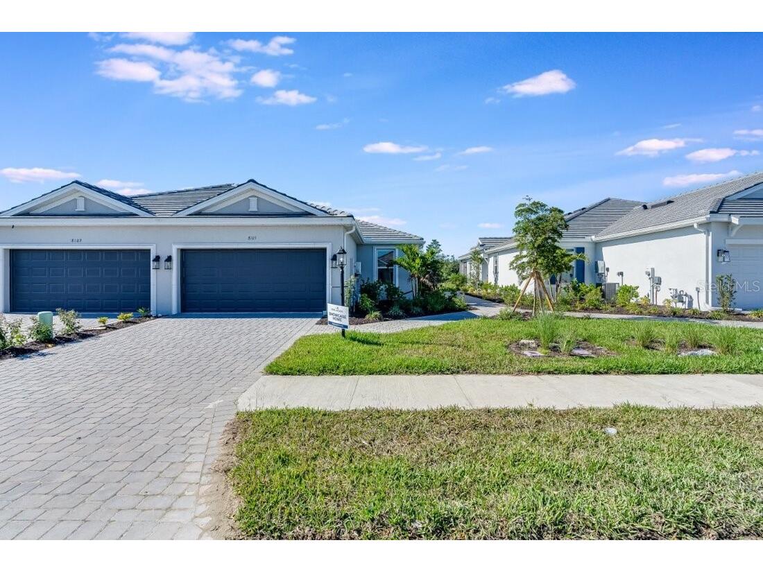 8105 Moonbeam Avenue Sarasota FL 34241 A4631625 image1