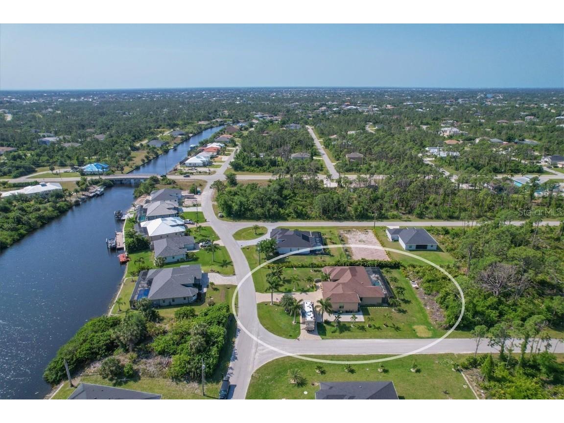 8105 Santa Cruz Drive Port Charlotte FL 33981 D6135934 image1
