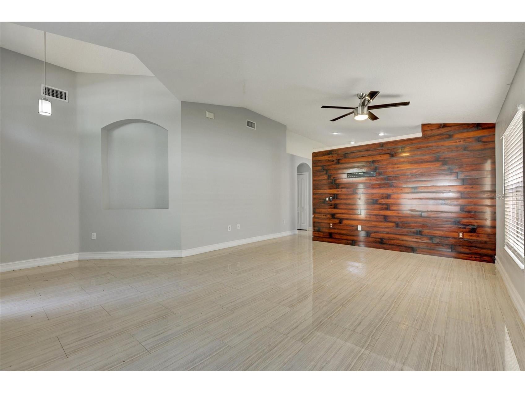 8105 Tar Hollow Drive Gibsonton FL 33534 TB8513037 image4
