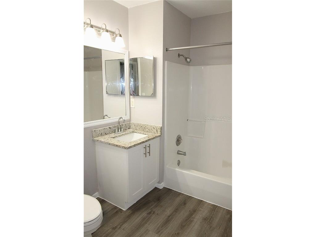 8106 45th Court E #4 Sarasota FL 34243 A4668888 image5