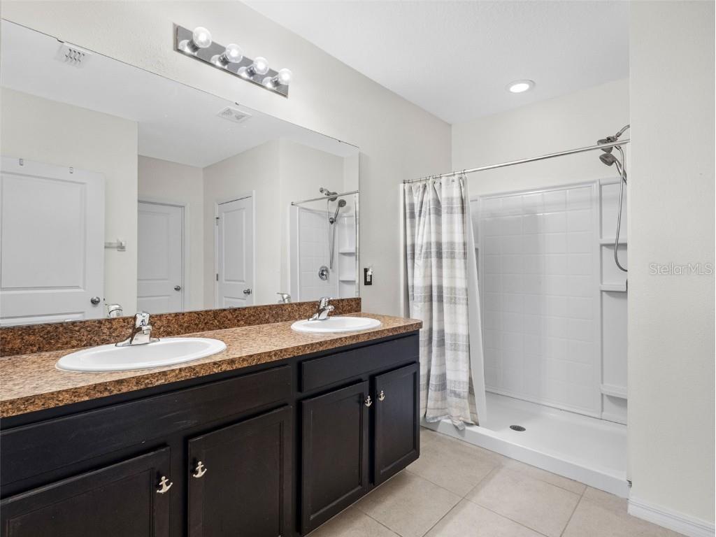 8106 Bilston Village Lane Gibsonton FL 33534 TB8411754 image11