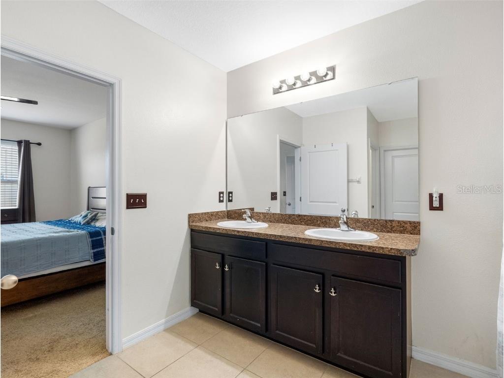 8106 Bilston Village Lane Gibsonton FL 33534 TB8411754 image12