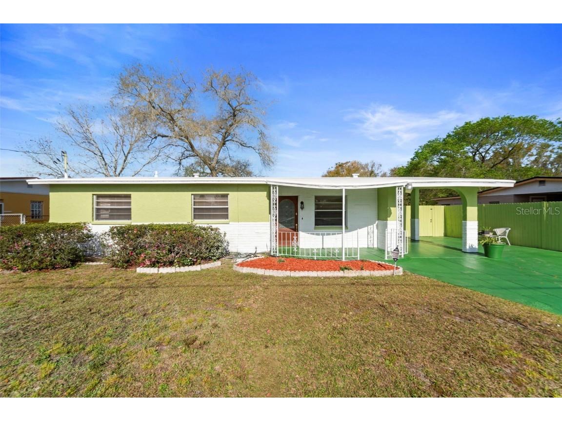 8106 Fir Dr Tampa FL 33619 U8230692 image1