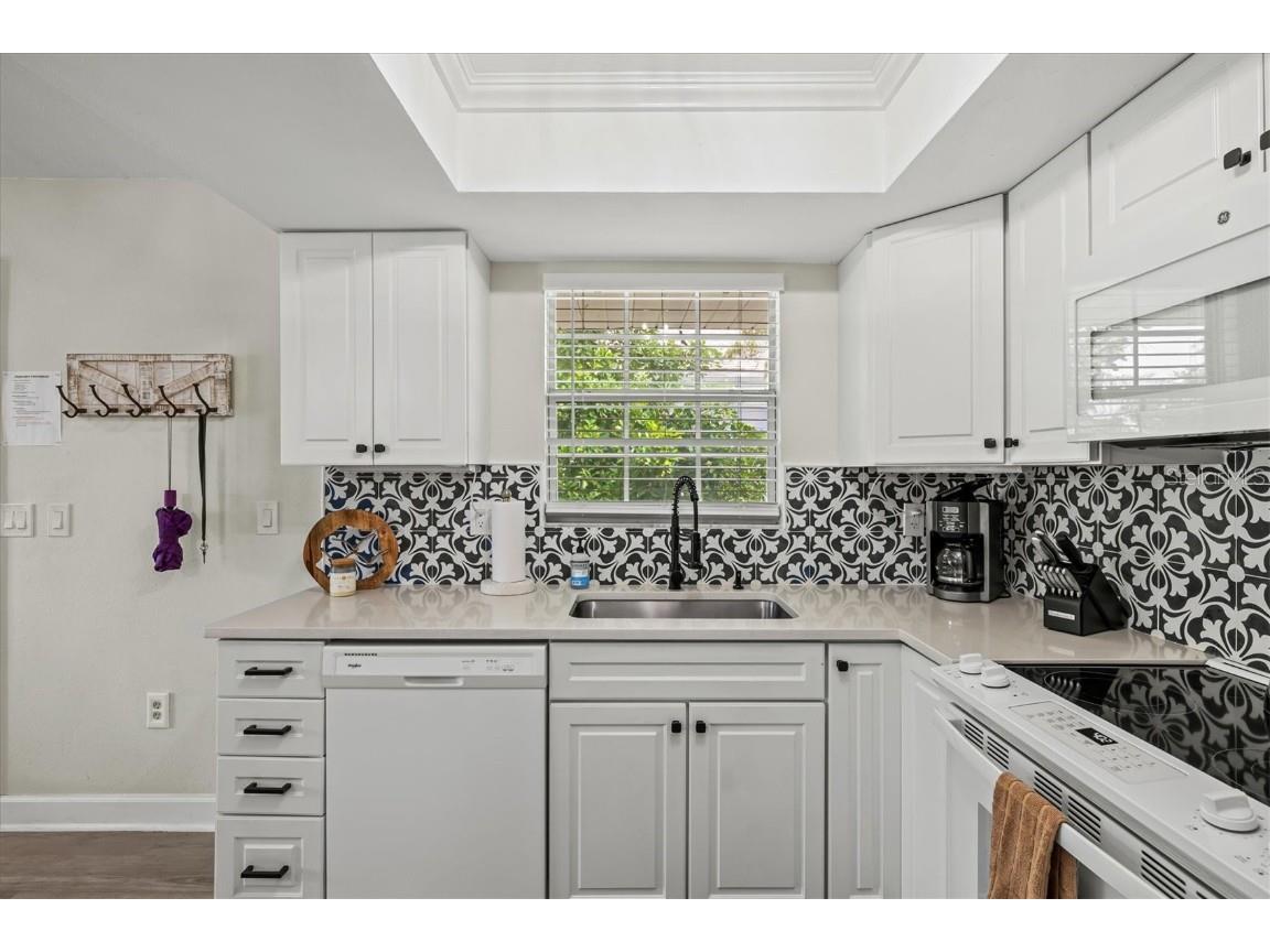 8106 Gulf Drive #A&B Holmes Beach FL 34217 A4666662 image17