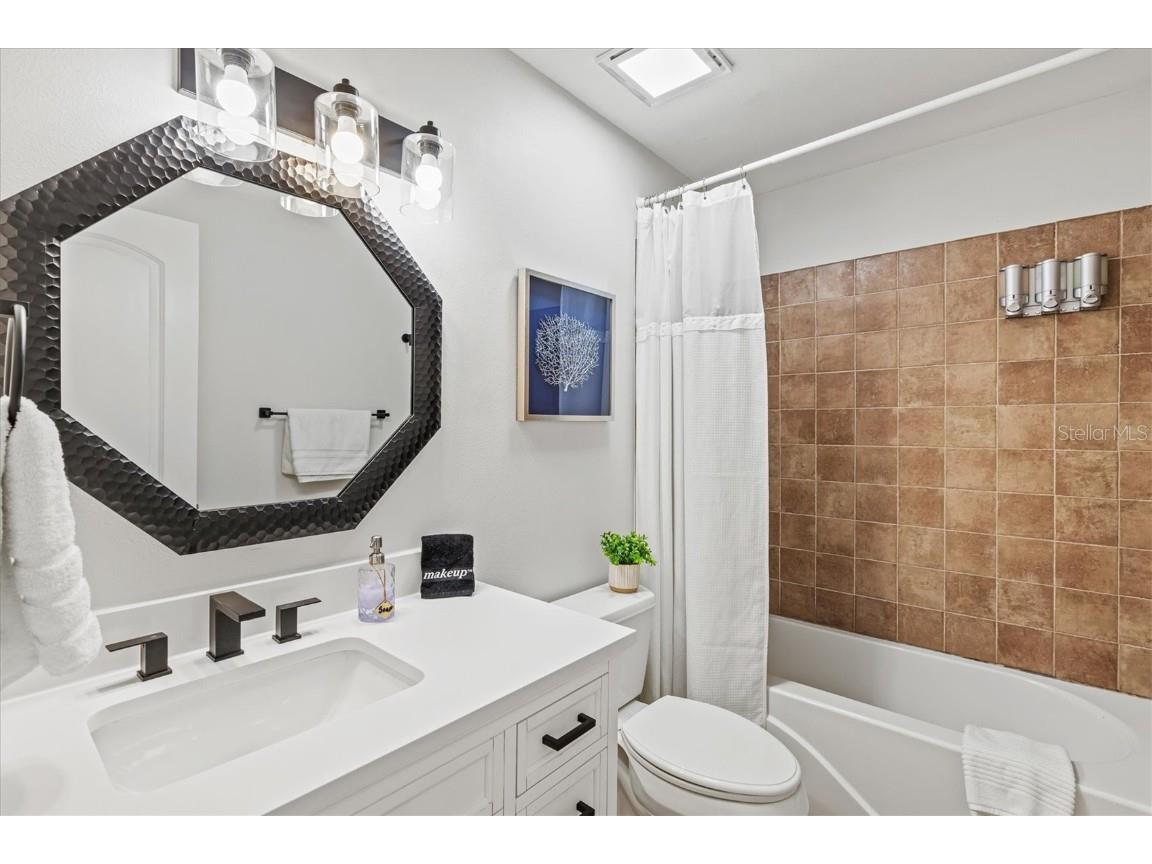 8106 Gulf Drive #A&B Holmes Beach FL 34217 A4666662 image53