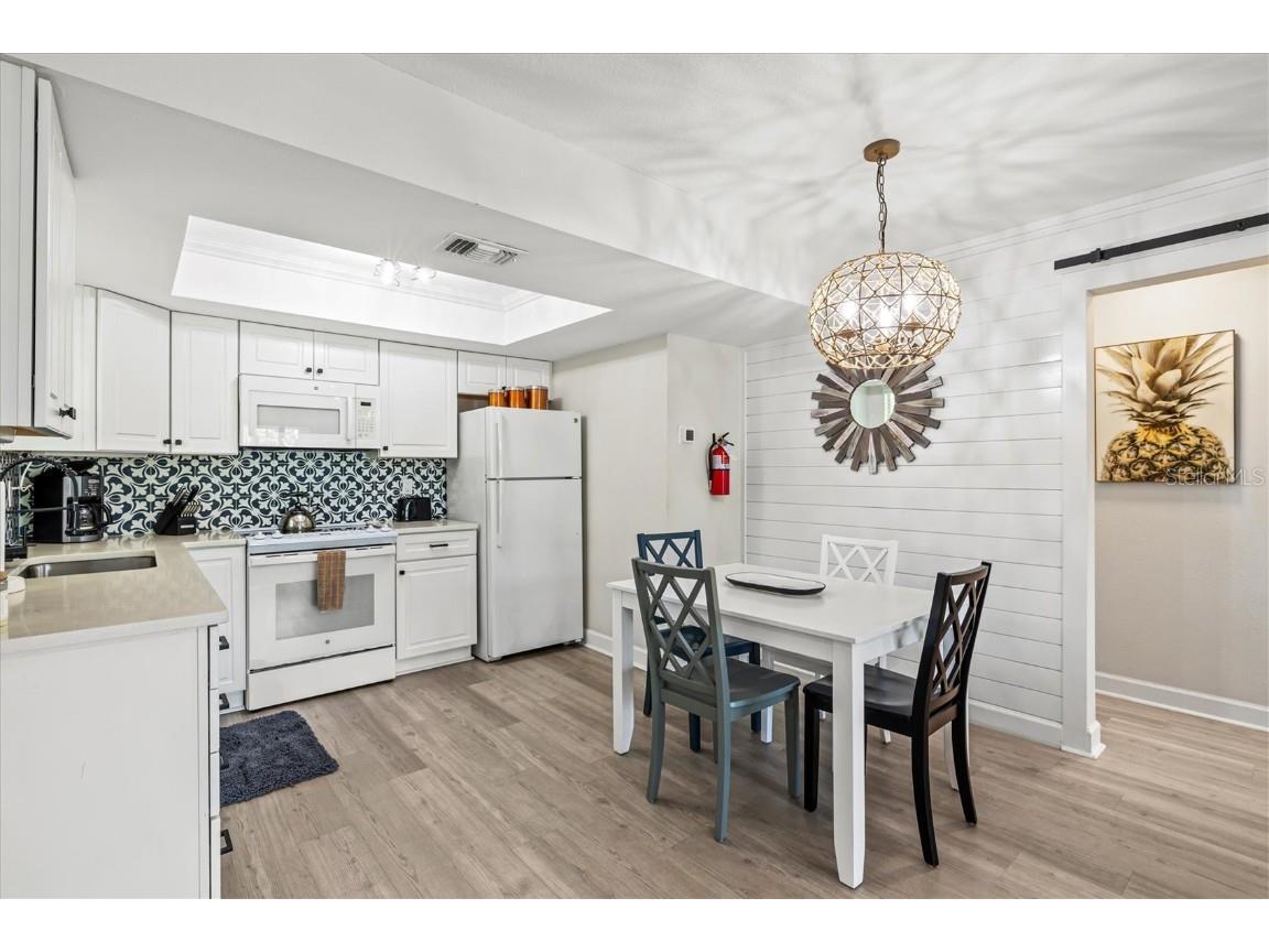 8106 Gulf Drive Holmes Beach FL 34217 A4666665 image11