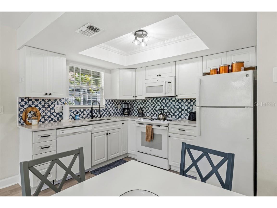 8106 Gulf Drive Holmes Beach FL 34217 A4666665 image15