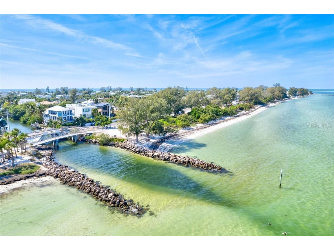 8106 Gulf Drive Holmes Beach FL 34217 A4666665 image78