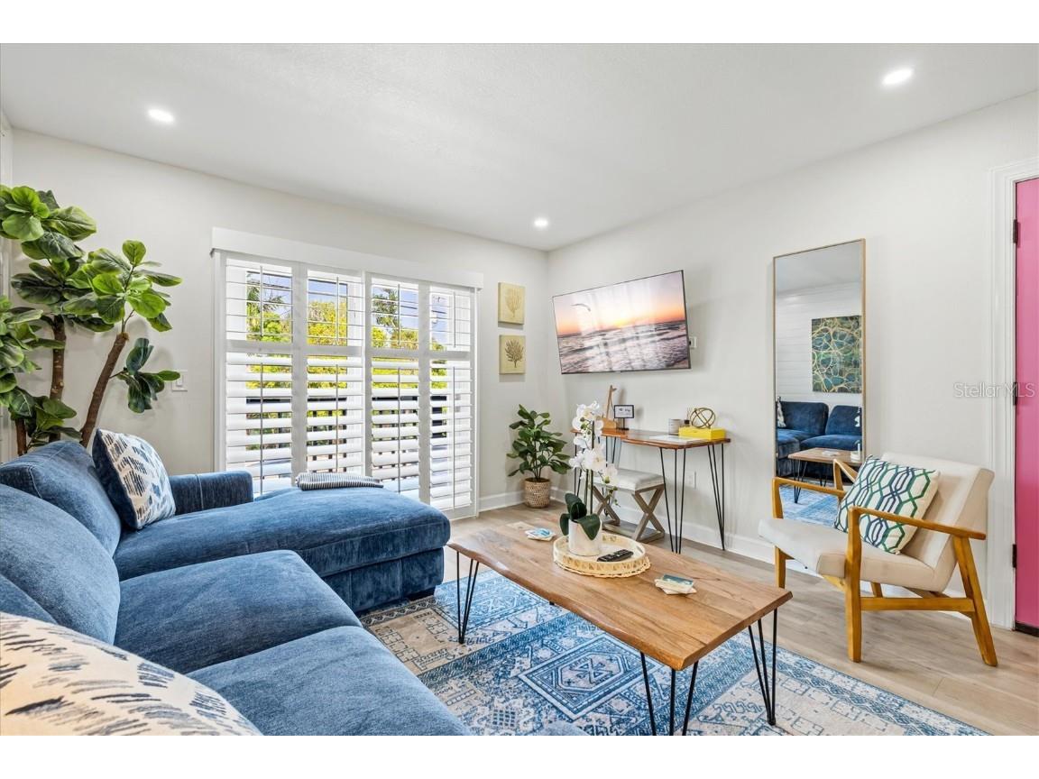 8106 Gulf Drive Holmes Beach FL 34217 A4666665 image9