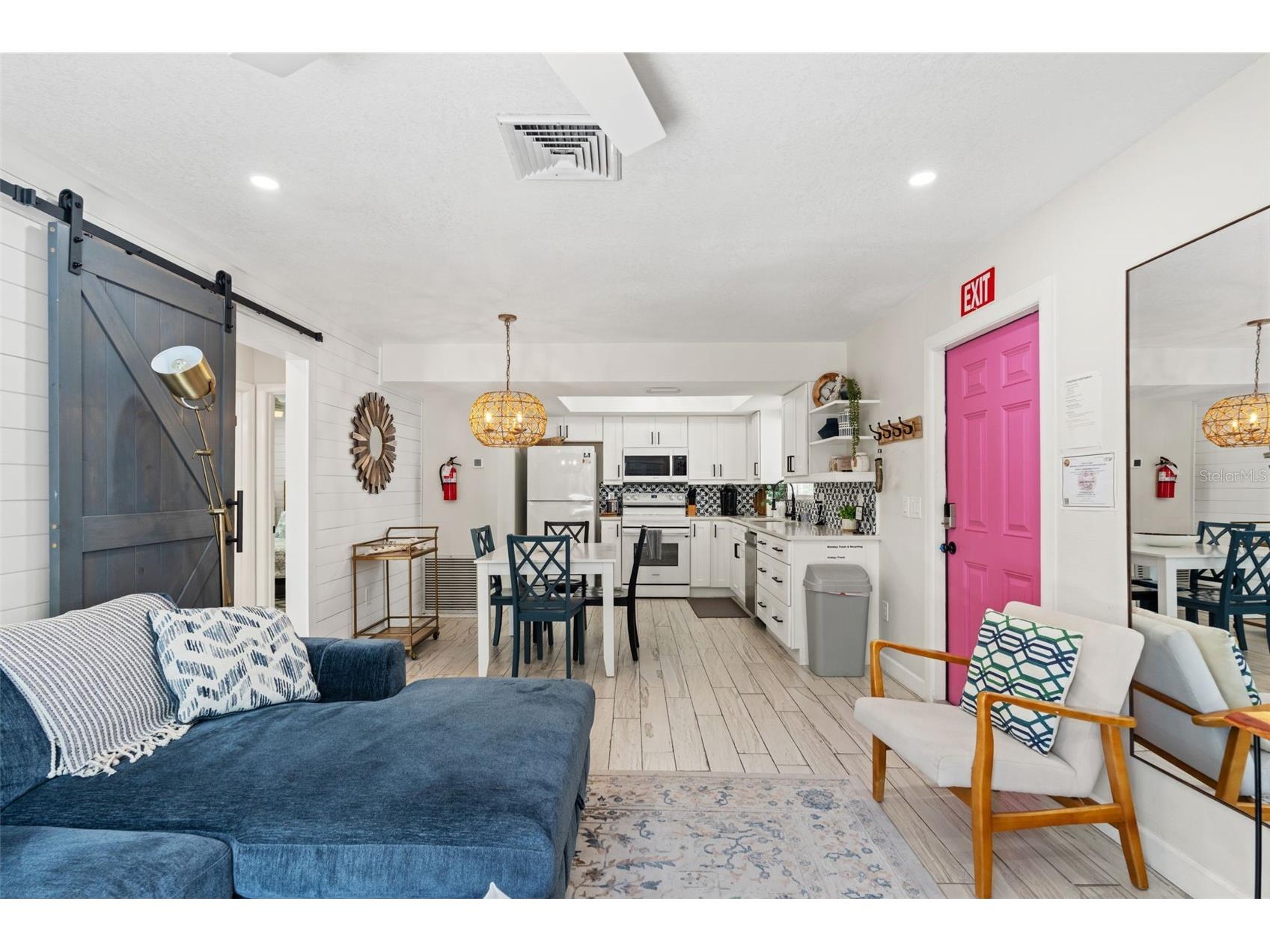 8106 Gulf Drive Holmes Beach FL 34217 TB8506585 image5