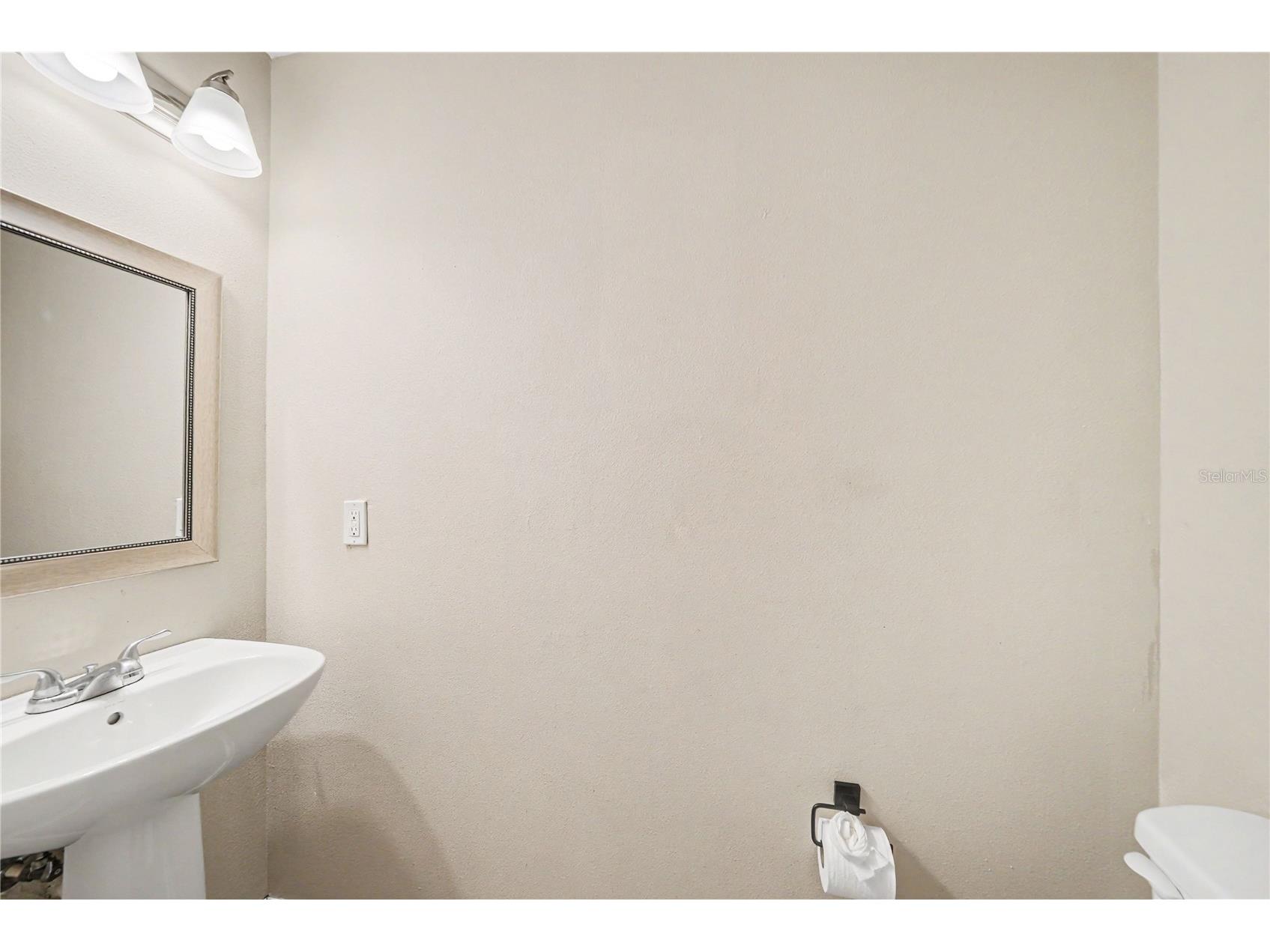 8106 Silent Creek Drive Tampa FL 33615 TB8525771 image8