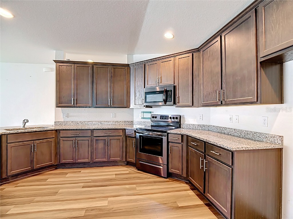 8107 Campbell Crossing Circle Lakeland FL 33810 L4957252 image5