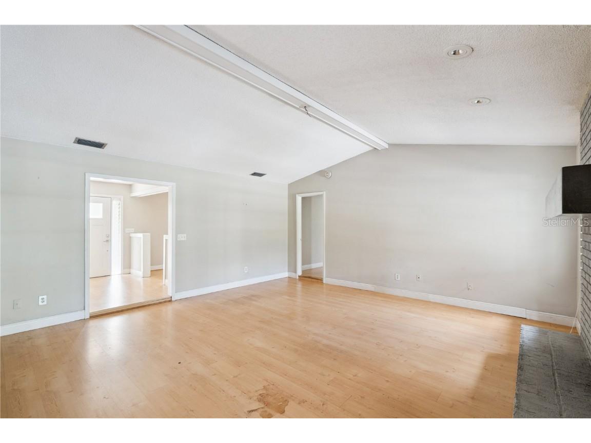 8107 Steeplechase Boulevard Orlando FL 32818 O6364622 image5