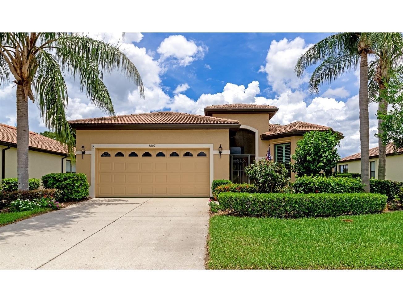 8107 Stirling Falls Circle Sarasota FL 34243 A4577186 image1