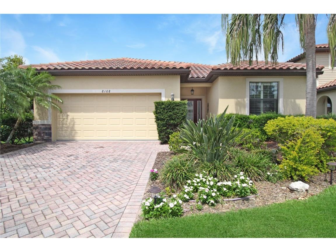 8108 36th Street E Sarasota FL 34243 O6109341 image1